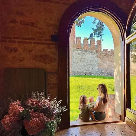 Guest house Medieval Relais - Location