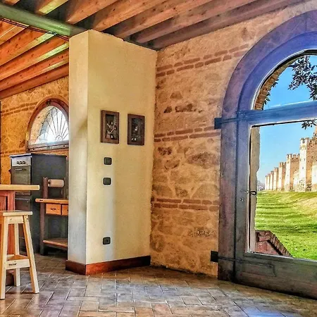 Medieval Relais - Location مونتاغنانا